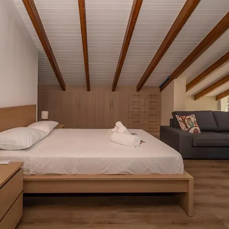 Donatos アパート *