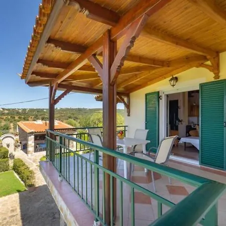 Donatos アパート