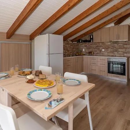 Apartamento Donatos Finikounta