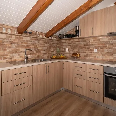 Donatos * Finikounta