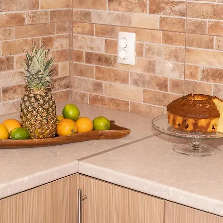 Donatos アパート