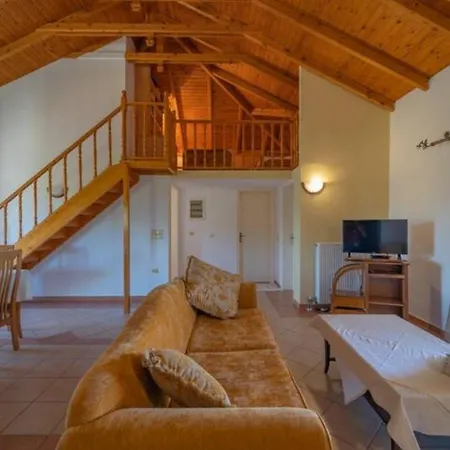 Apartamento Donatos Finikounta