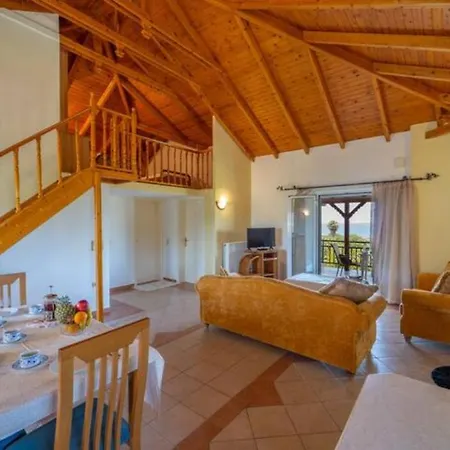 アパート Donatos フィニクーダ